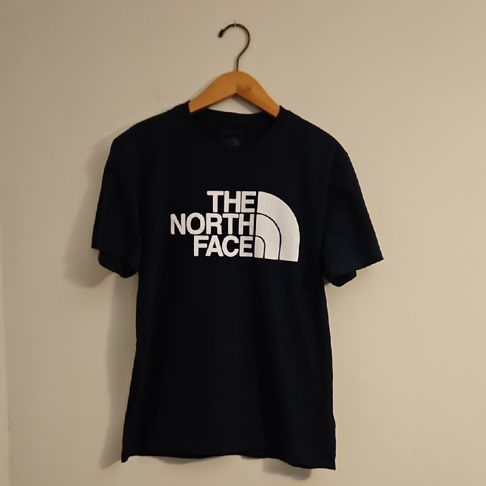 The North Face Black T-Shirt - Picture 1 of 6